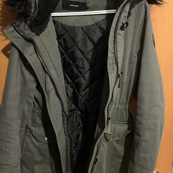 Vero Moda Womens Winter Jacket - Olive EUC - Picture 2 of 3